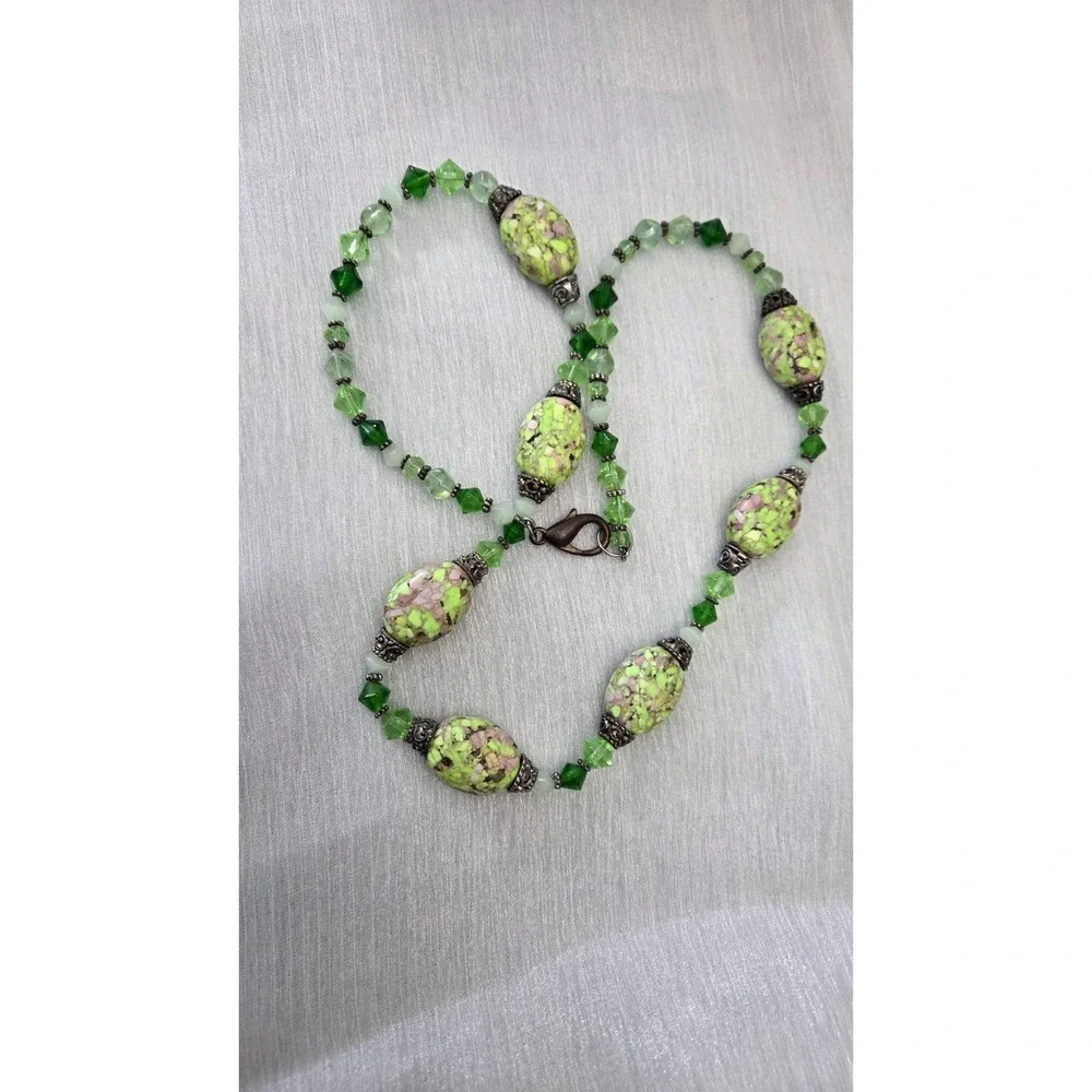 Vtg Natural Lime Turquoise Beads Beaded Necklace Crystals‎ Cap Accents Spacers